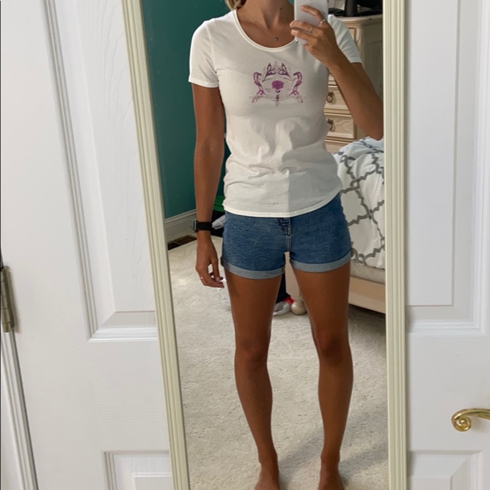 Lucy T-shirt - Picture 2 of 6